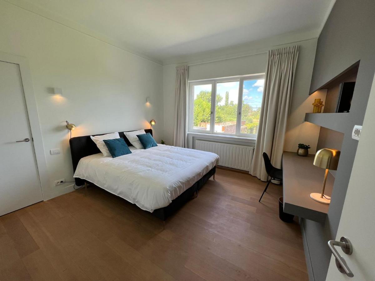 Tuss Bed & Breakfast คอร์ตไรก์ ภายนอก รูปภาพ