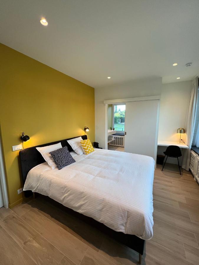 Tuss Bed & Breakfast คอร์ตไรก์ ภายนอก รูปภาพ