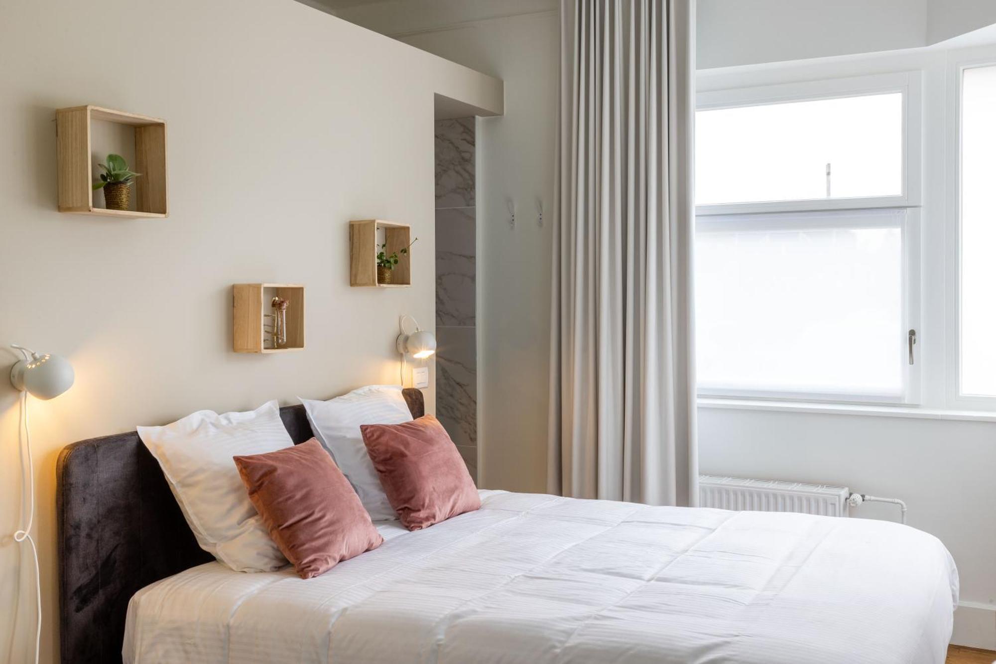 Tuss Bed & Breakfast คอร์ตไรก์ ภายนอก รูปภาพ