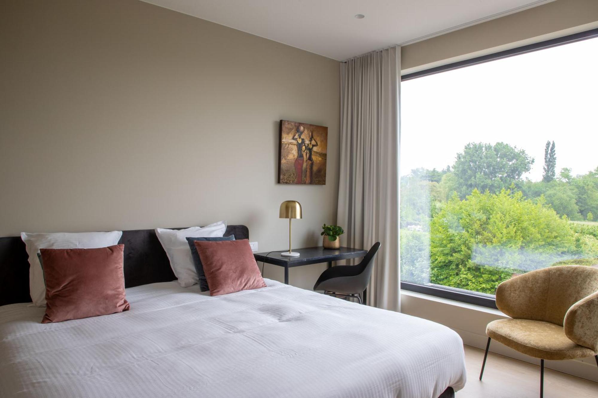 Tuss Bed & Breakfast คอร์ตไรก์ ภายนอก รูปภาพ
